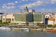 מלון  Marriott Hotel