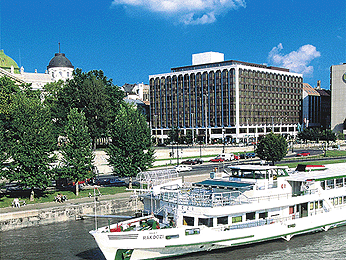 מלון  Sofitel Chain Bridge (ex Sofitel Atrium)