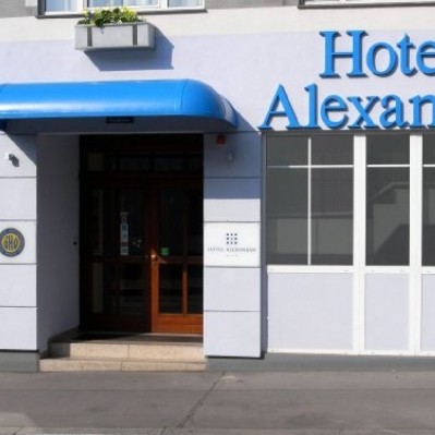 מלון  Alexander Hotel