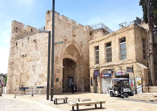 סודותיה של החומה - סיור עצמאי סביב חומת ירושלים