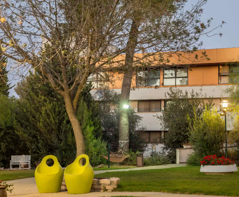 סי הוטל נווה אילן