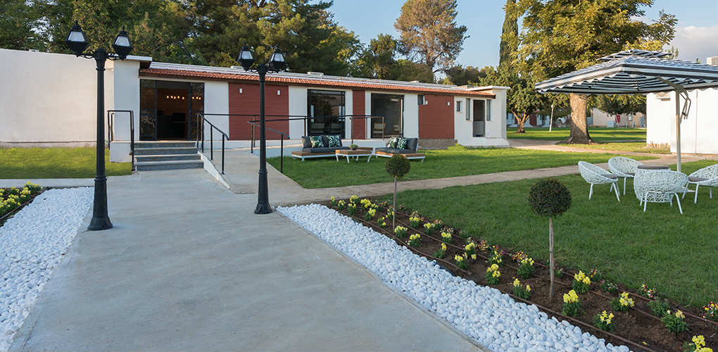 מטיילים ארץ דפנה